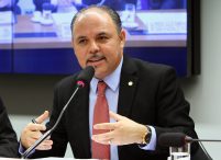 Debatedores defendem mais investimentos no turismo religioso